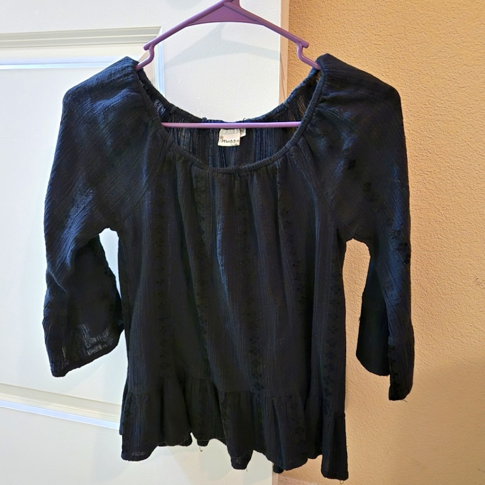 Black slight long sleeve Blouse